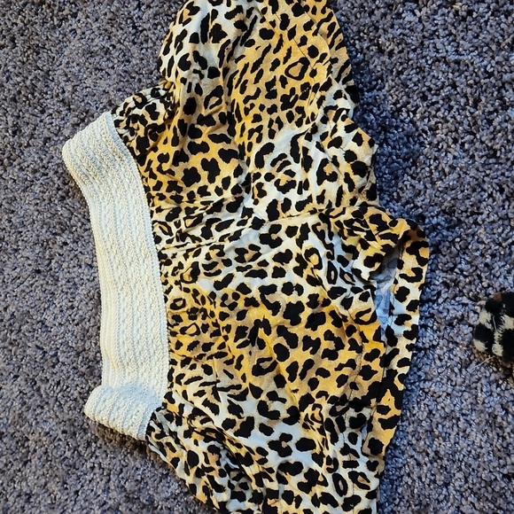 Shorts - Picture 2 of 2